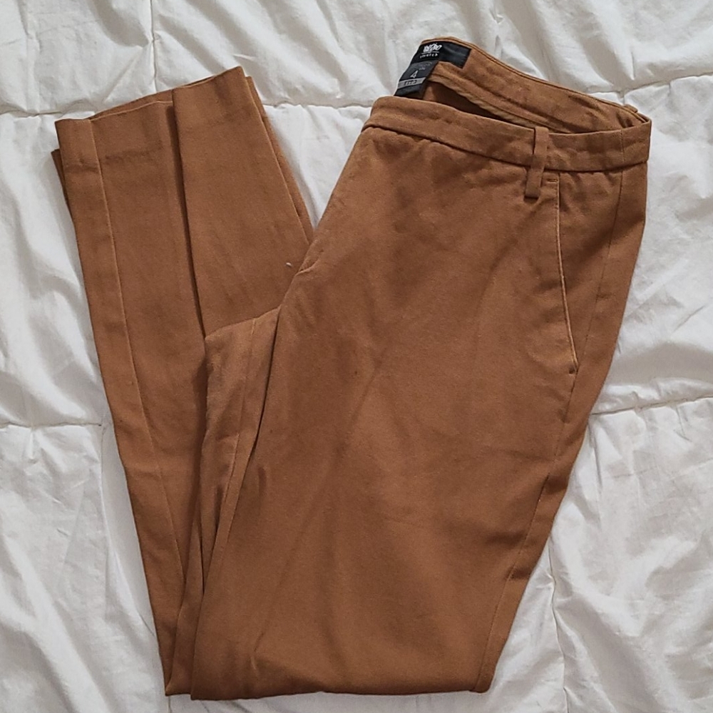 Ankle pants
